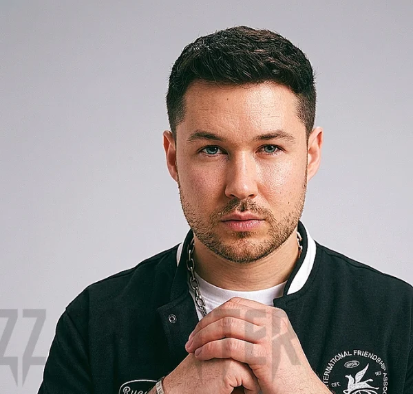 Taylor Jones’s Journey from Songwriter to Industry Leader