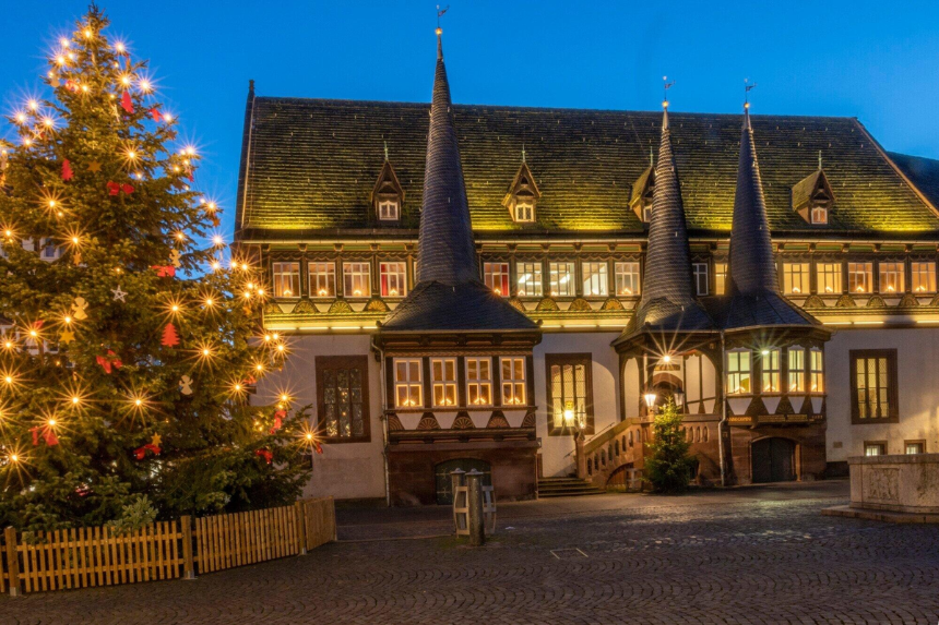 Why You Should Start Decorating Your Home for the Holidays
